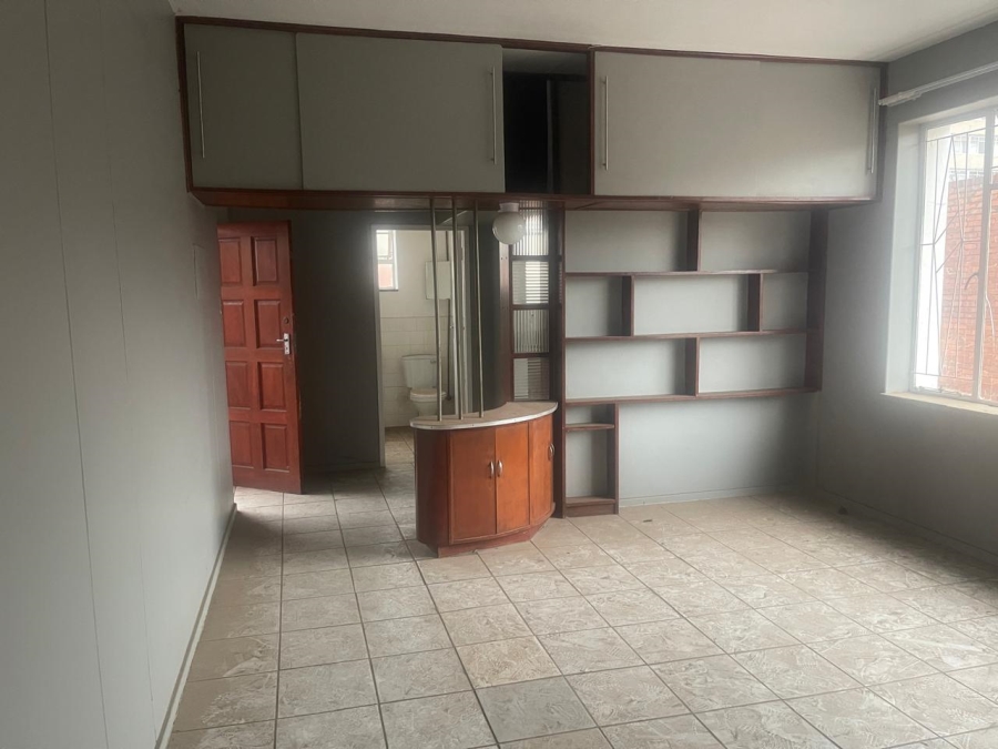 1 Bedroom Property for Sale in Sunnyside Gauteng