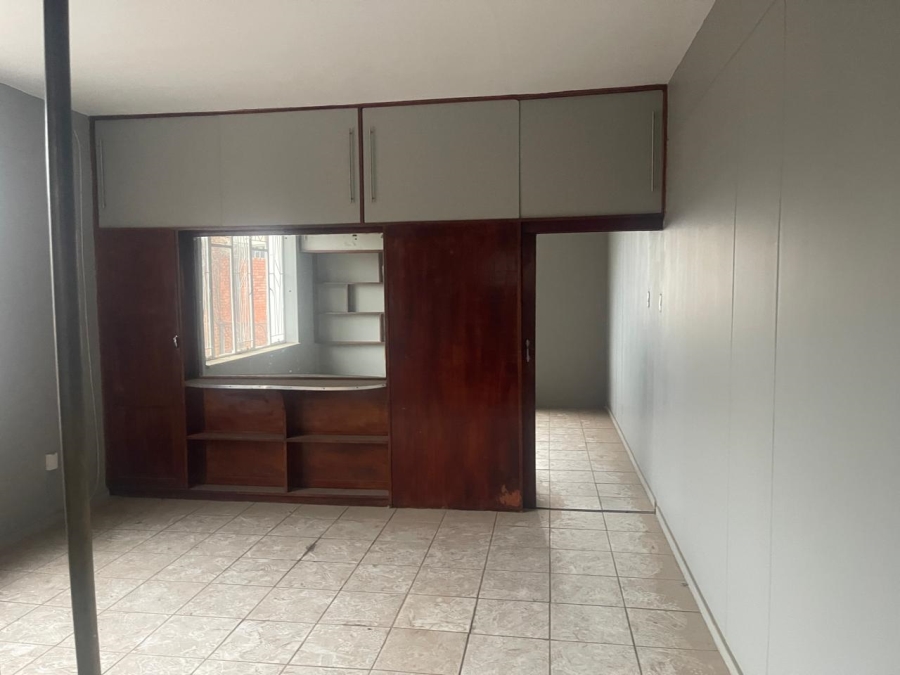 1 Bedroom Property for Sale in Sunnyside Gauteng