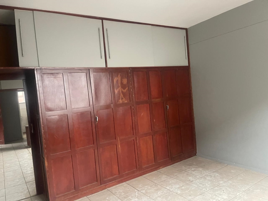 1 Bedroom Property for Sale in Sunnyside Gauteng