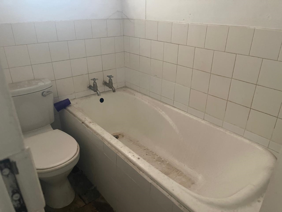 1 Bedroom Property for Sale in Sunnyside Gauteng