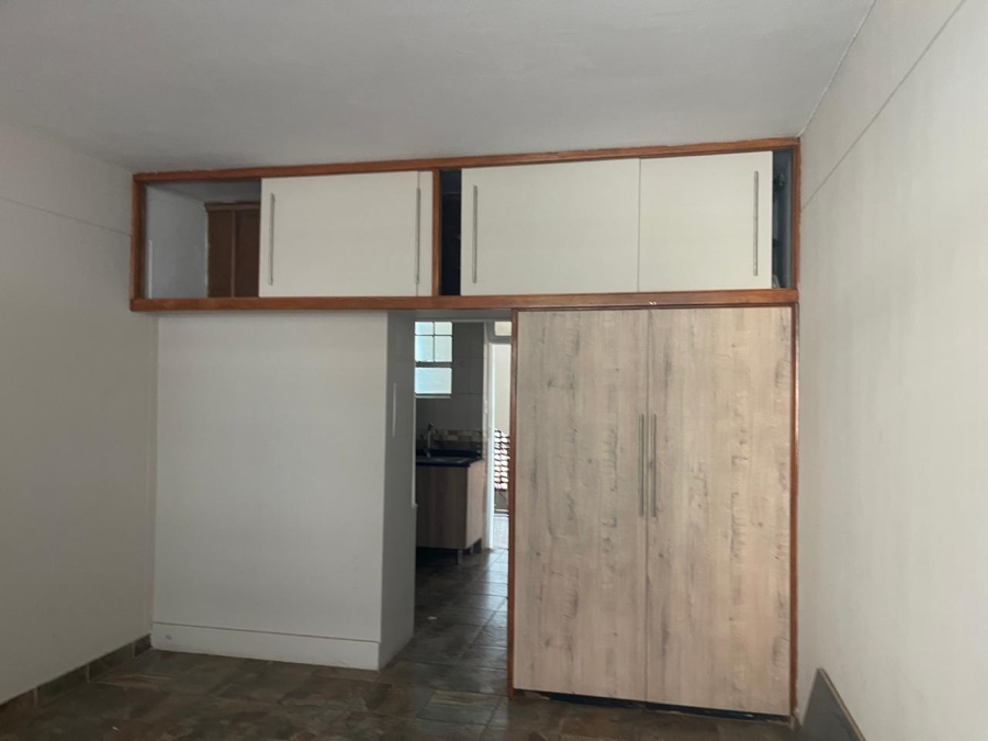 1 Bedroom Property for Sale in Sunnyside Gauteng