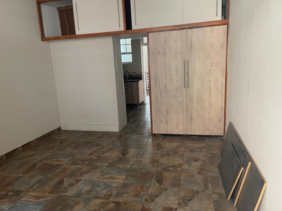 1 Bedroom Property for Sale in Sunnyside Gauteng