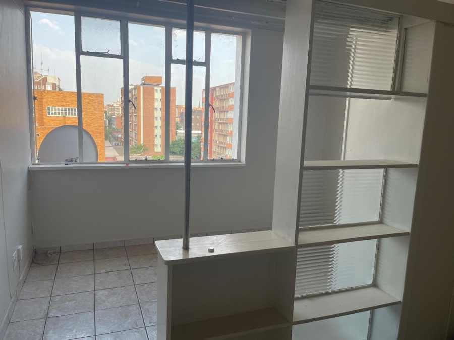 1 Bedroom Property for Sale in Sunnyside Gauteng