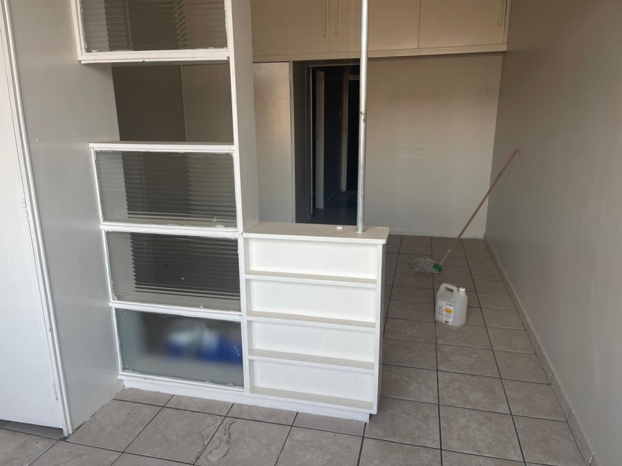 1 Bedroom Property for Sale in Sunnyside Gauteng