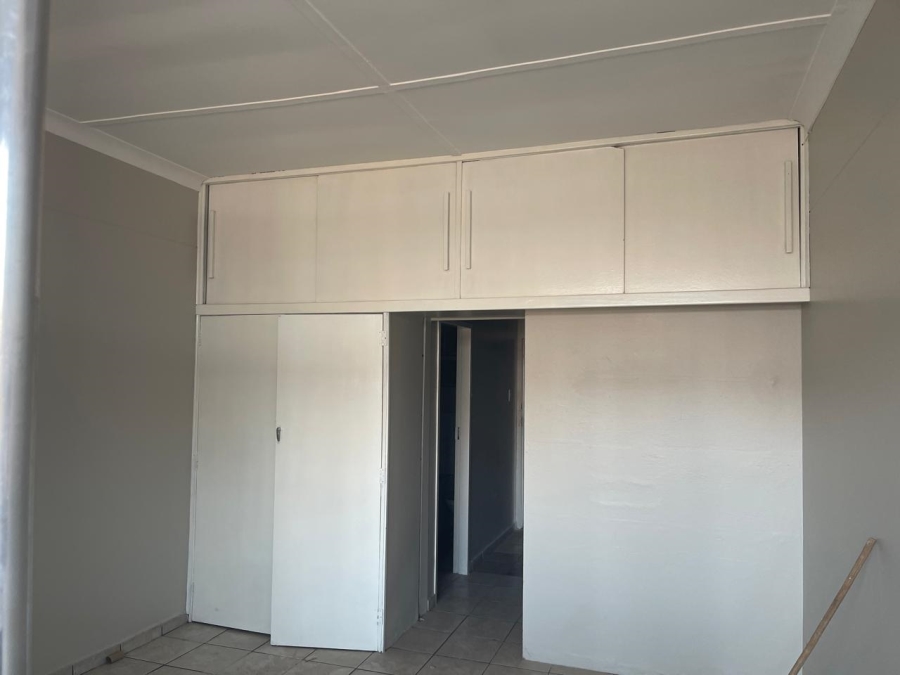 1 Bedroom Property for Sale in Sunnyside Gauteng