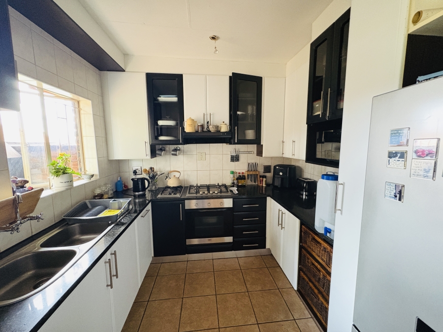 3 Bedroom Property for Sale in The Orchards Gauteng