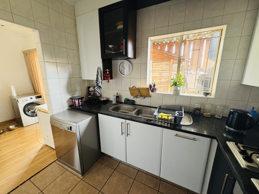 3 Bedroom Property for Sale in The Orchards Gauteng