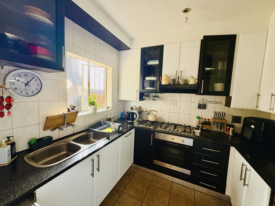 3 Bedroom Property for Sale in The Orchards Gauteng