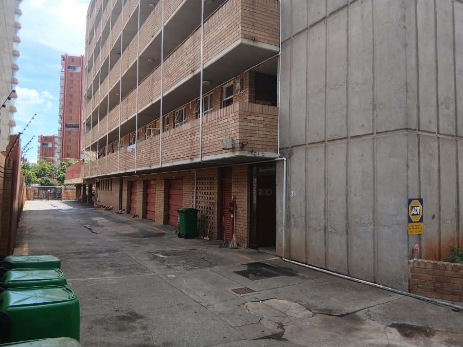 1 Bedroom Property for Sale in Sunnyside Gauteng