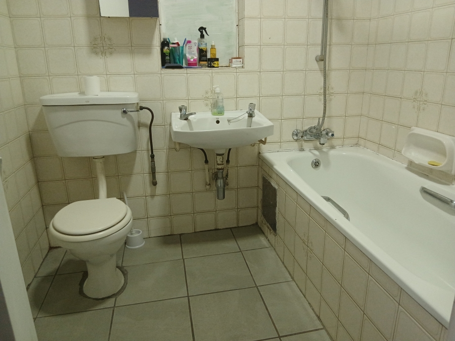 1 Bedroom Property for Sale in Sunnyside Gauteng