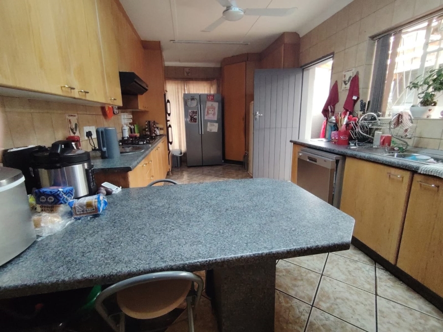 3 Bedroom Property for Sale in Vanderbijlpark SW 5 Gauteng