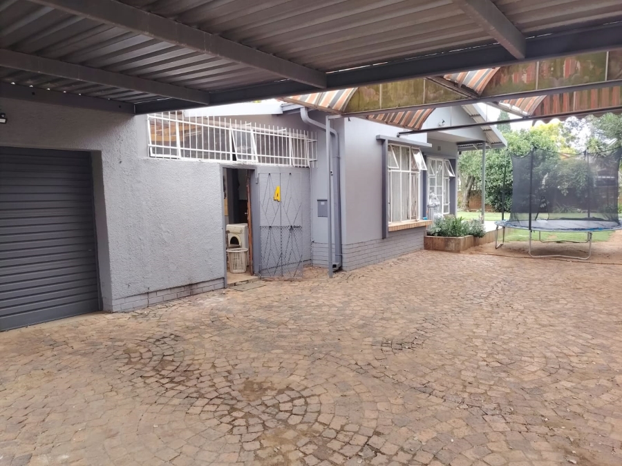 3 Bedroom Property for Sale in Vanderbijlpark SW 5 Gauteng