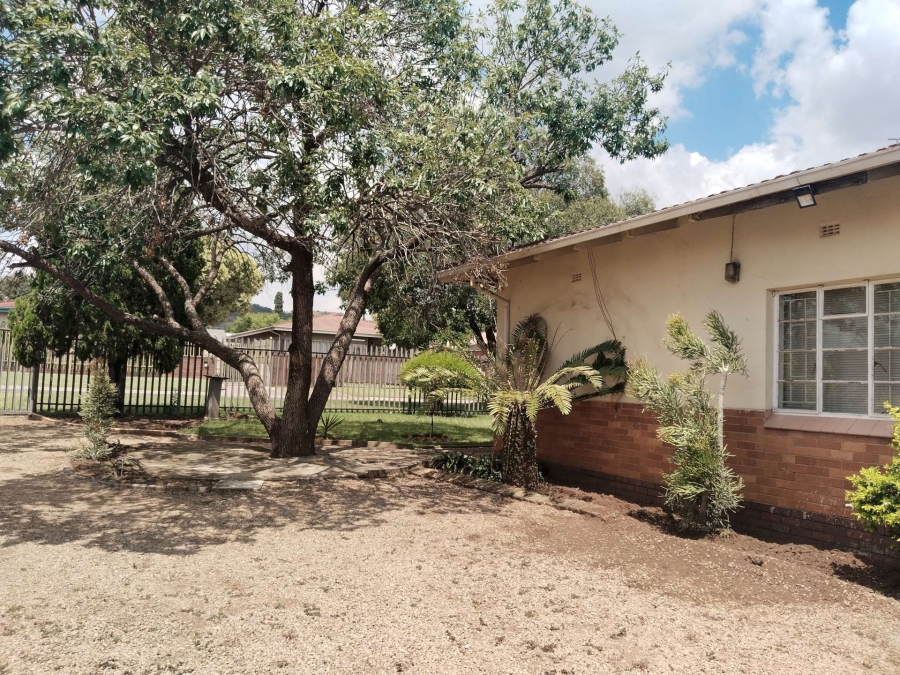 4 Bedroom Property for Sale in Pretoria Gardens Gauteng