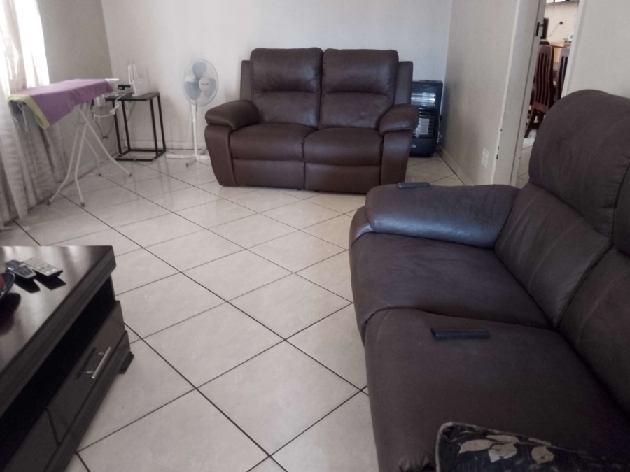5 Bedroom Property for Sale in Claremont Gauteng