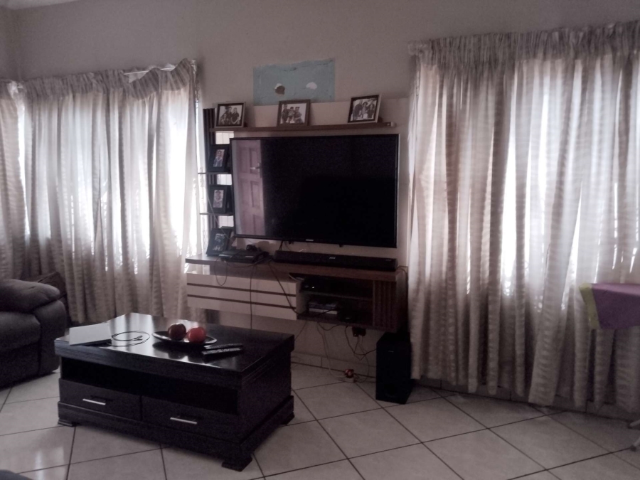 5 Bedroom Property for Sale in Claremont Gauteng