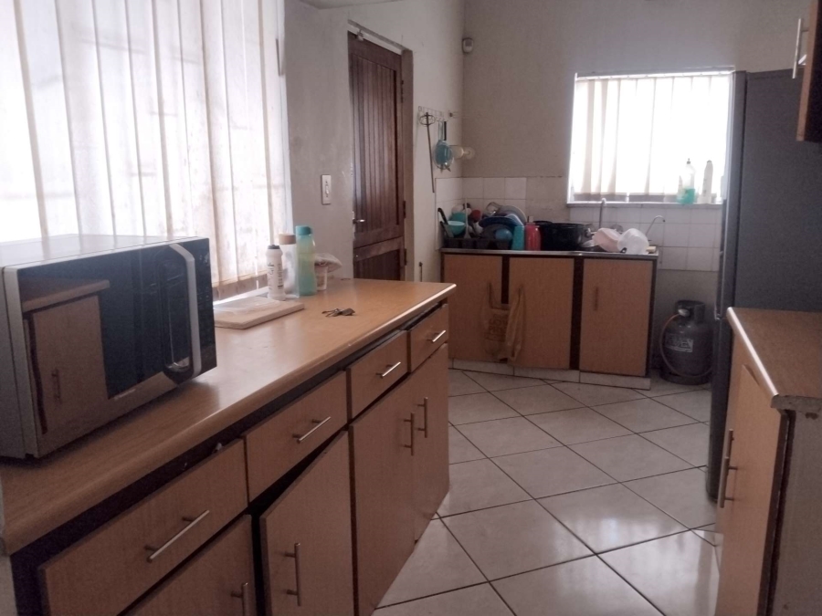 5 Bedroom Property for Sale in Claremont Gauteng