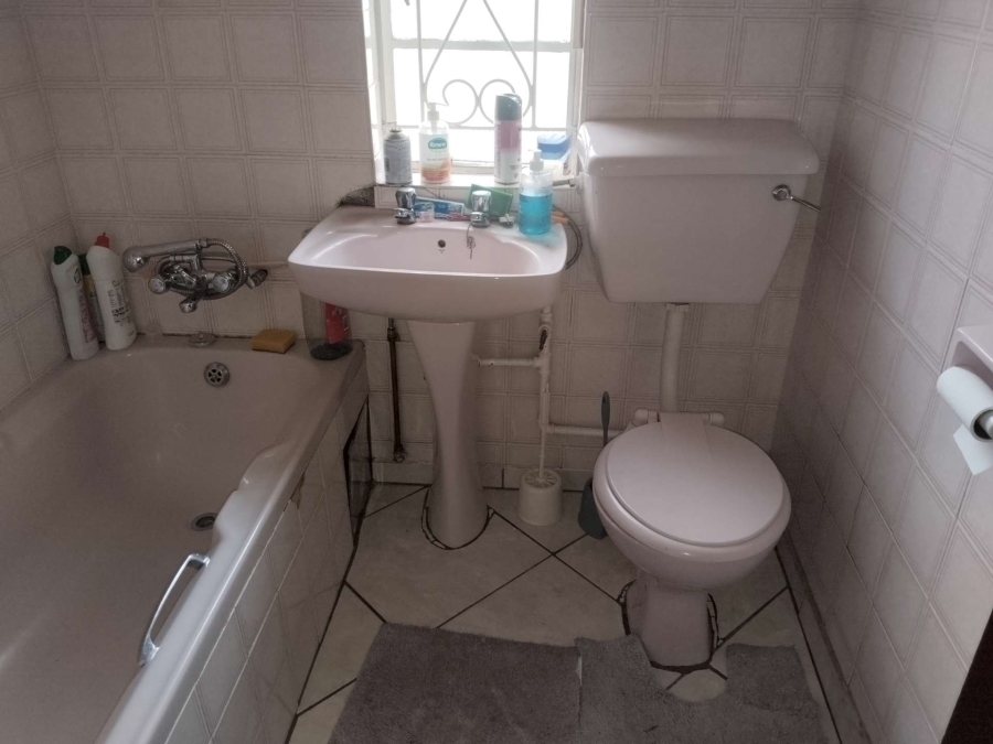 5 Bedroom Property for Sale in Claremont Gauteng