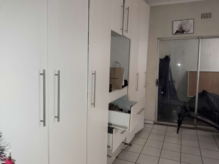 5 Bedroom Property for Sale in Claremont Gauteng