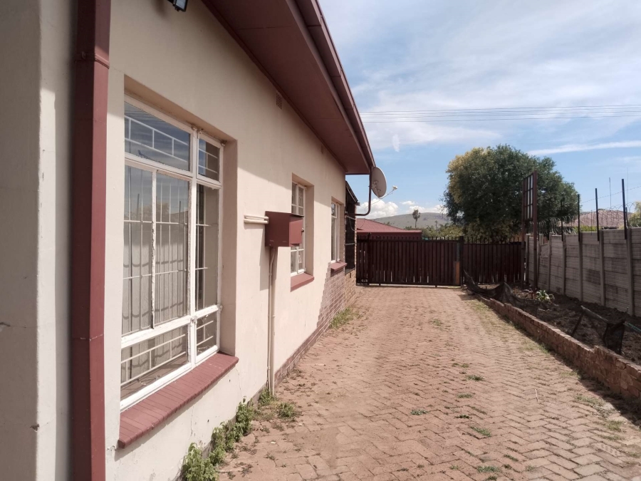 5 Bedroom Property for Sale in Claremont Gauteng