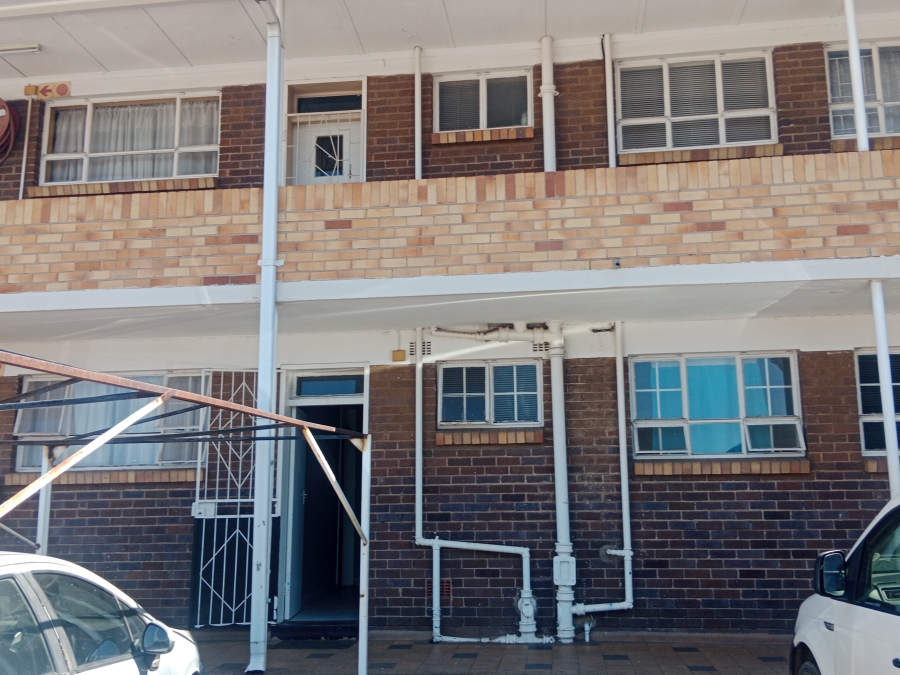 2 Bedroom Property for Sale in Vanderbijlpark Cw 6 Gauteng