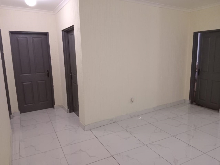 3 Bedroom Property for Sale in Golden Gardens Gauteng