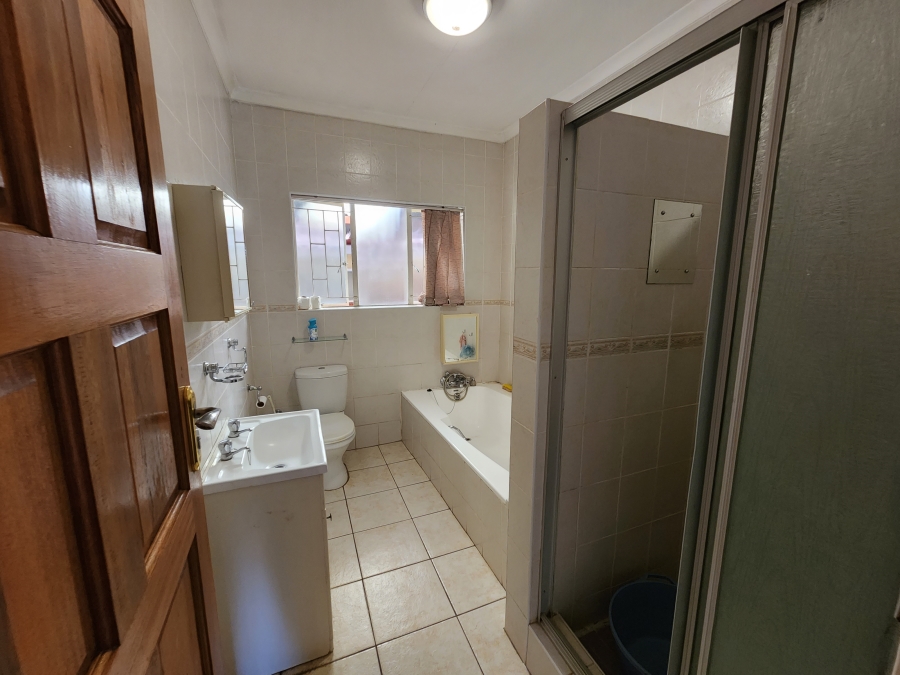 4 Bedroom Property for Sale in Vanderbijlpark SE 2 Gauteng