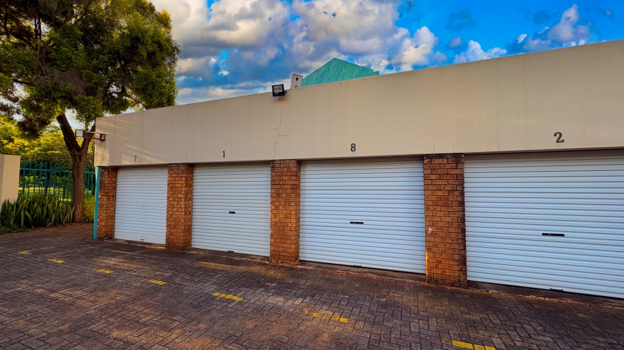 2 Bedroom Property for Sale in Pretoria North Gauteng