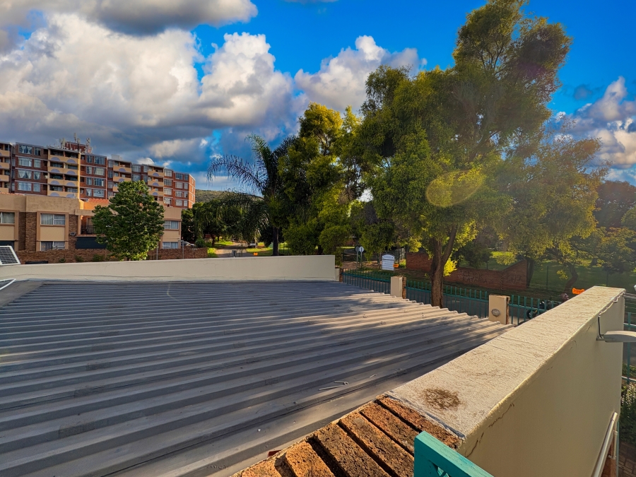 2 Bedroom Property for Sale in Pretoria North Gauteng