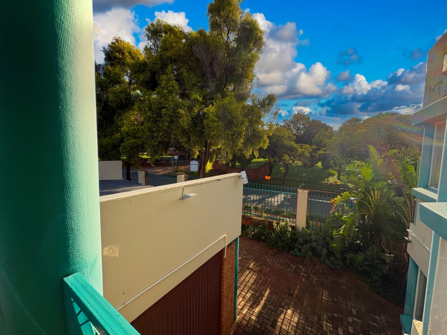 2 Bedroom Property for Sale in Pretoria North Gauteng