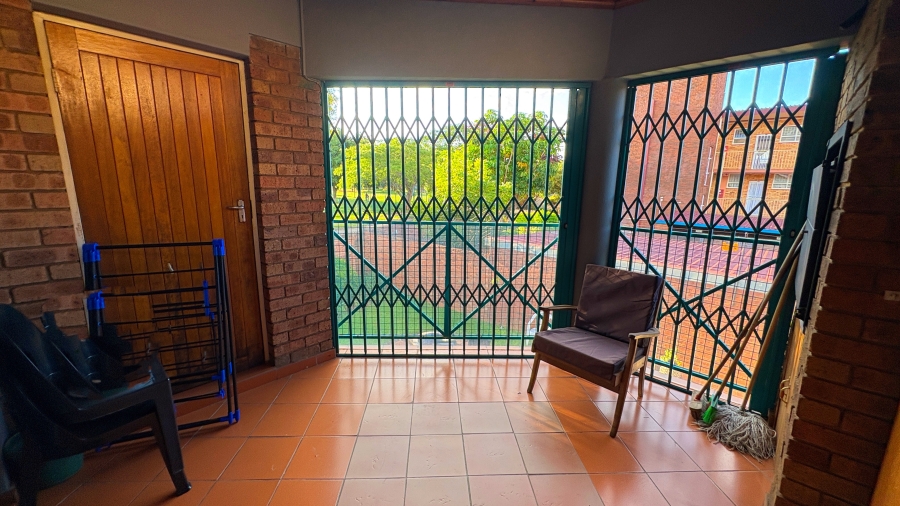 2 Bedroom Property for Sale in Pretoria North Gauteng