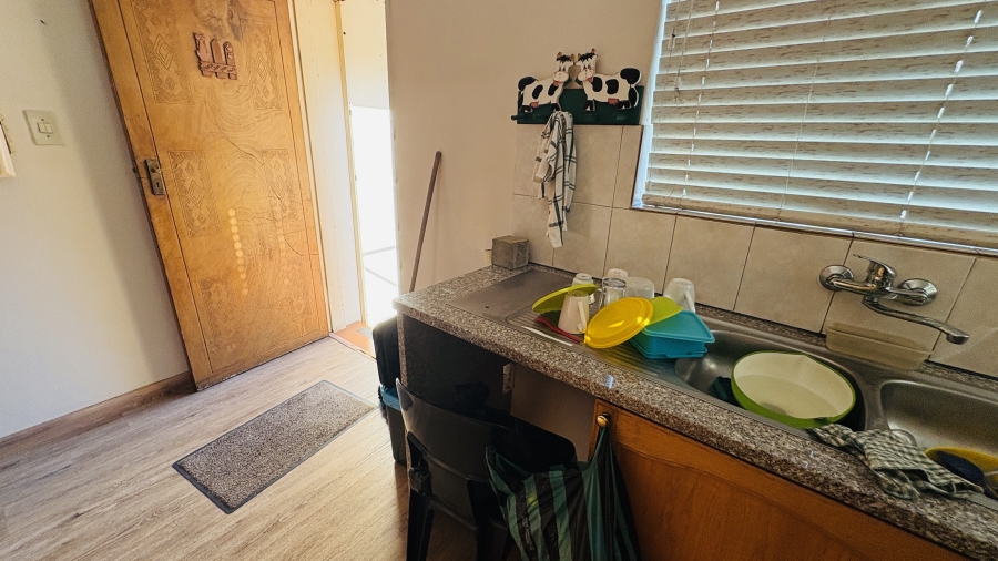 2 Bedroom Property for Sale in Pretoria North Gauteng