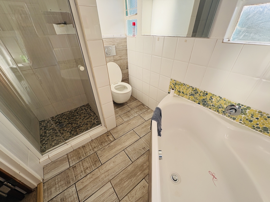 2 Bedroom Property for Sale in Pretoria North Gauteng