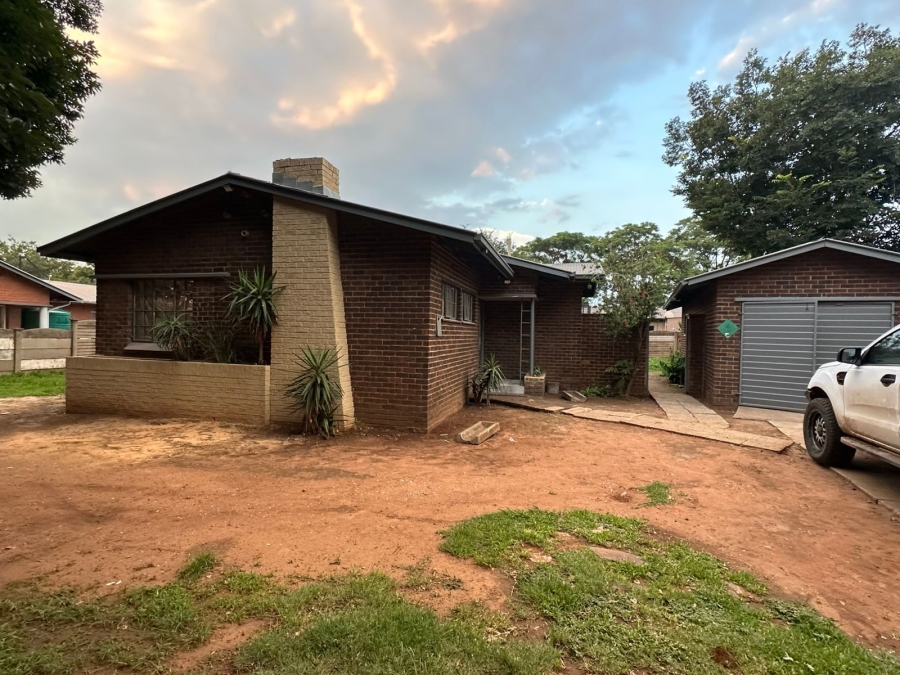 3 Bedroom Property for Sale in Vanderbijlpark CW 5 Gauteng