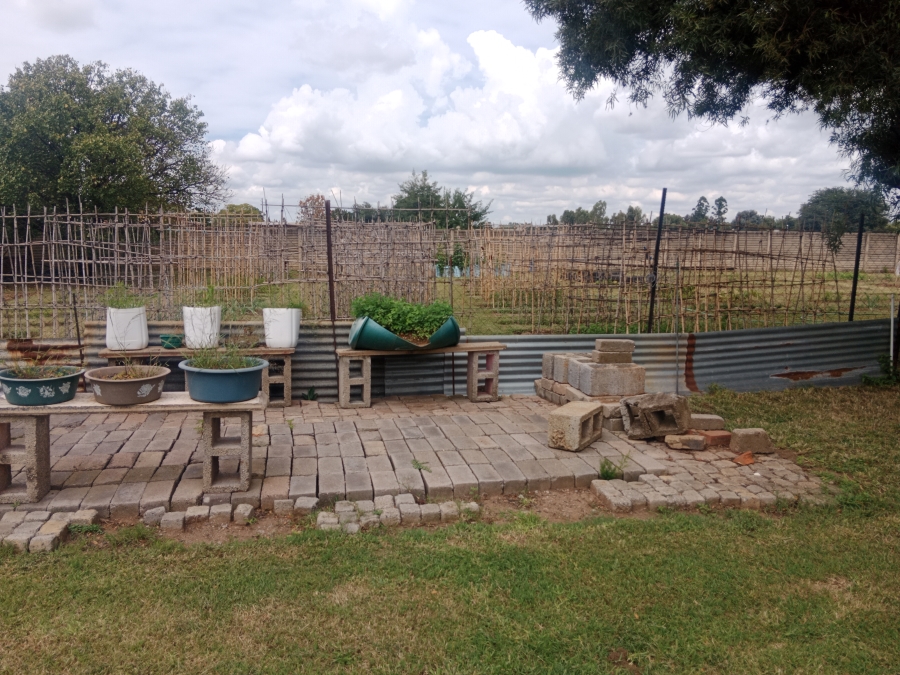 5 Bedroom Property for Sale in Vaalview Gauteng