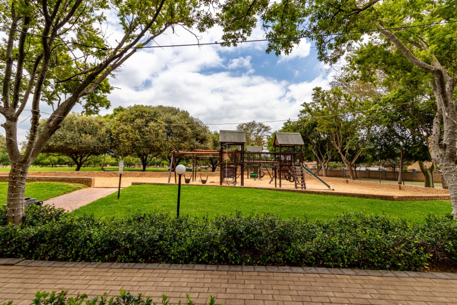 2 Bedroom Property for Sale in Equestria Gauteng