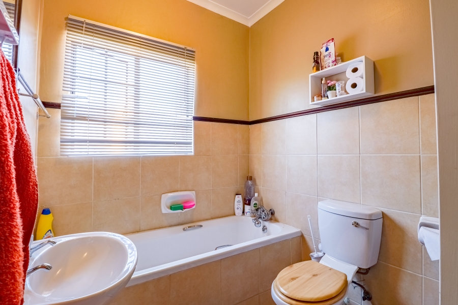 2 Bedroom Property for Sale in Equestria Gauteng