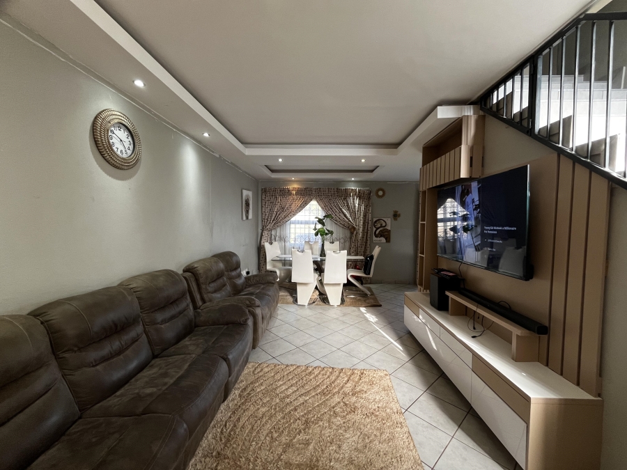 3 Bedroom Property for Sale in Danville Gauteng