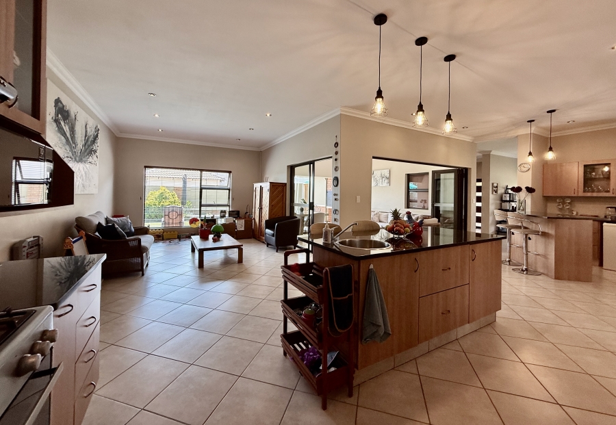 4 Bedroom Property for Sale in The Meadows Gauteng