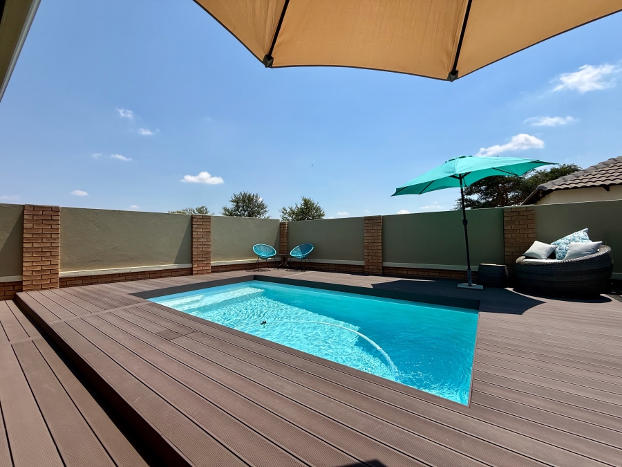 4 Bedroom Property for Sale in The Meadows Gauteng