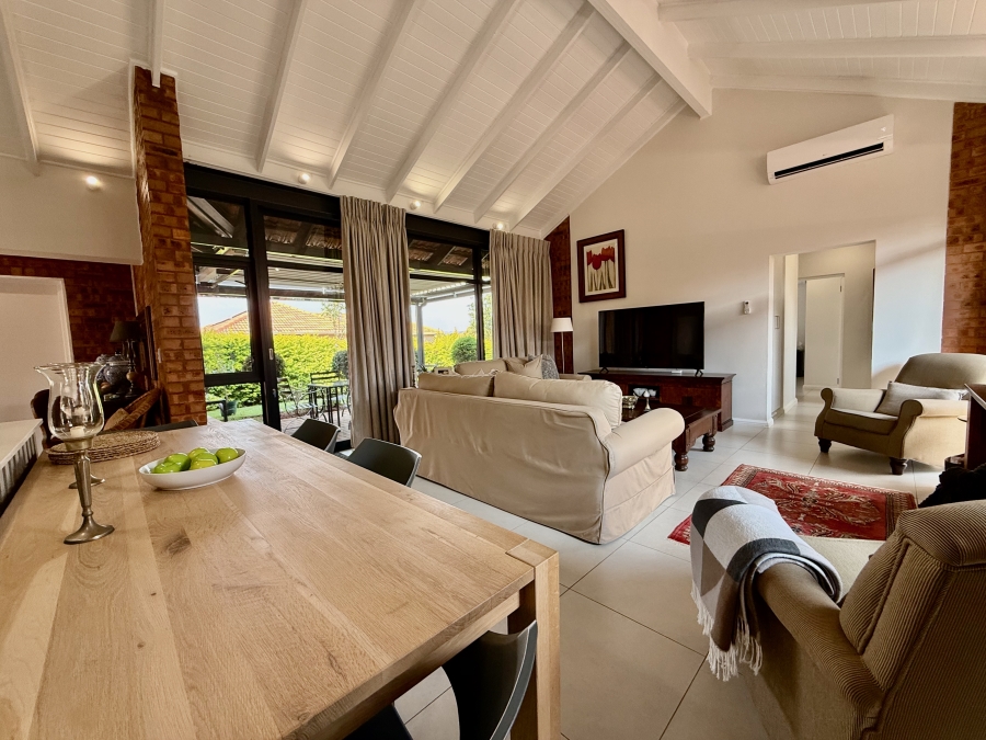 2 Bedroom Property for Sale in The Retreat Gauteng