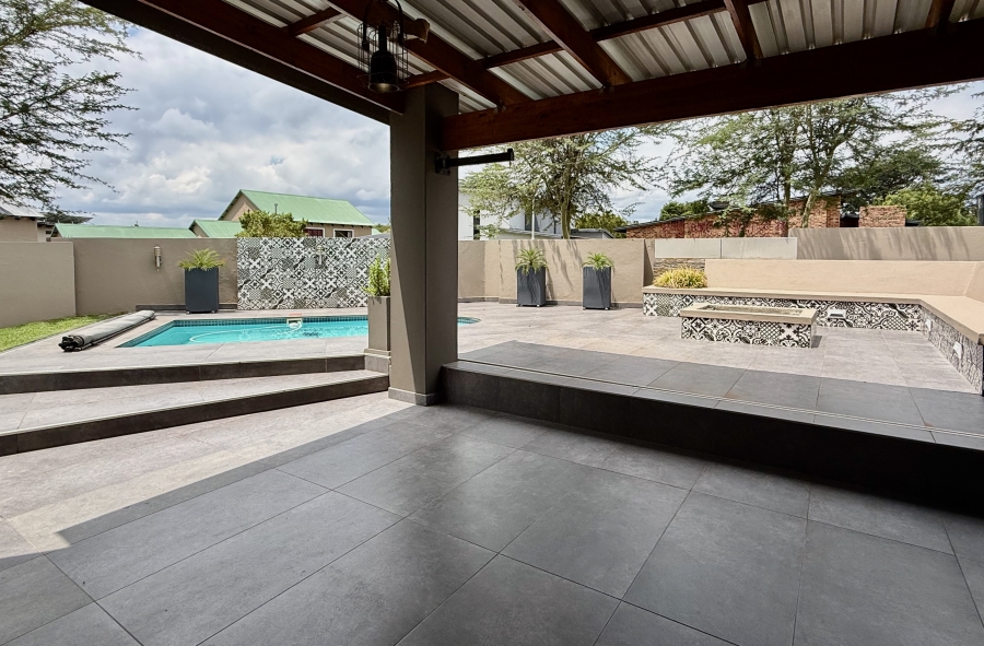 4 Bedroom Property for Sale in The Meadows Gauteng