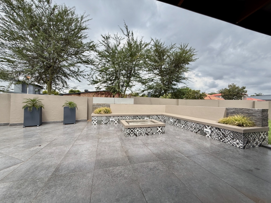 4 Bedroom Property for Sale in The Meadows Gauteng