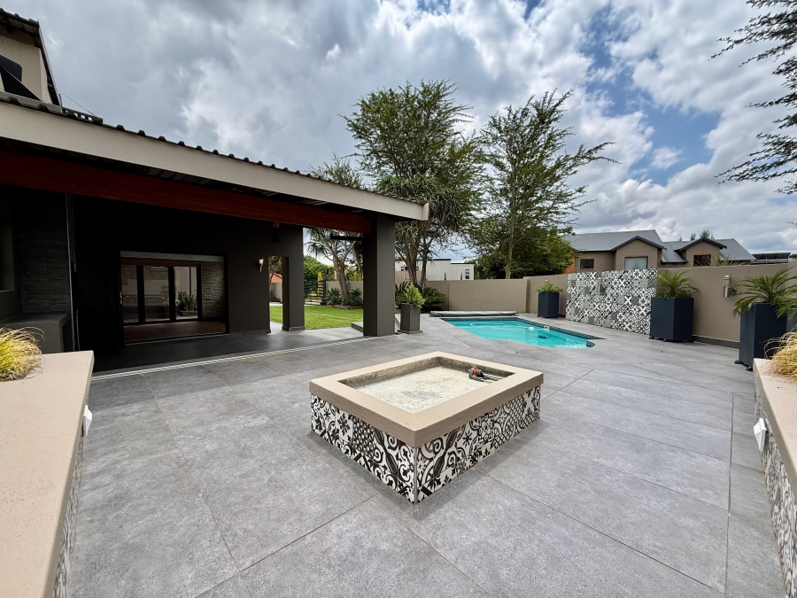 4 Bedroom Property for Sale in The Meadows Gauteng