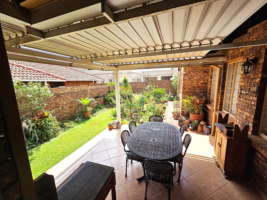 3 Bedroom Property for Sale in Magalieskruin Gauteng