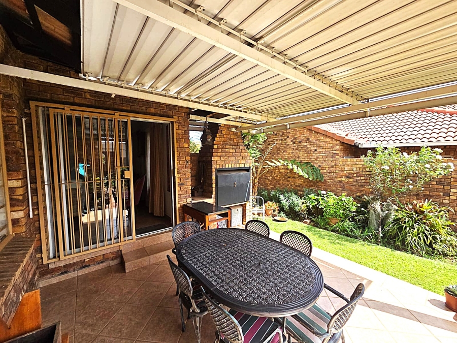 3 Bedroom Property for Sale in Magalieskruin Gauteng