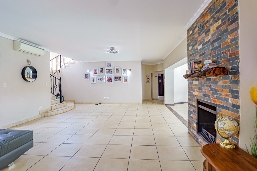 4 Bedroom Property for Sale in Willow Acres Gauteng