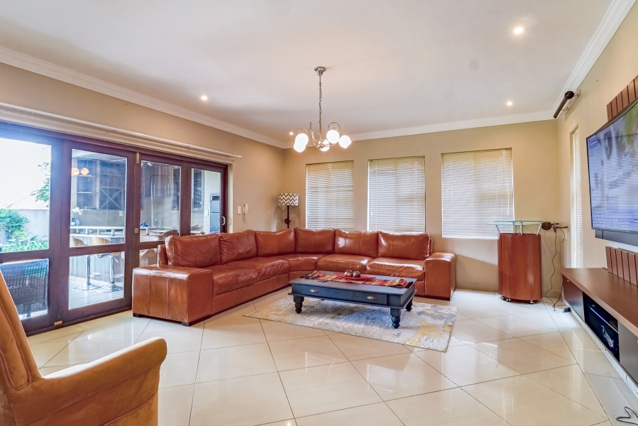 5 Bedroom Property for Sale in Willow Acres Gauteng