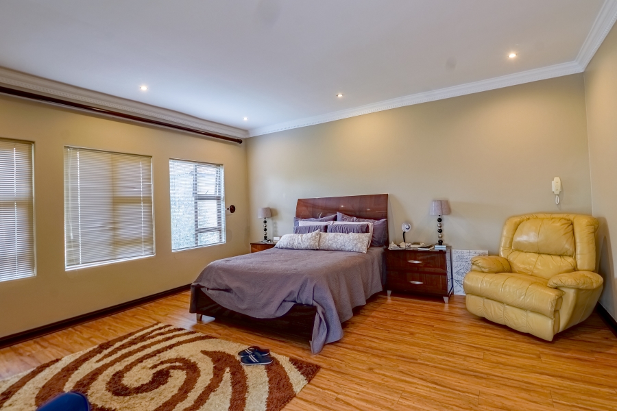 5 Bedroom Property for Sale in Willow Acres Gauteng