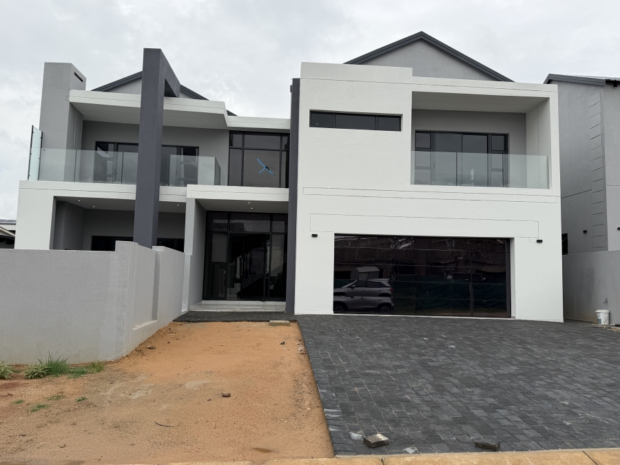 4 Bedroom Property for Sale in Six Fountains Estate Gauteng