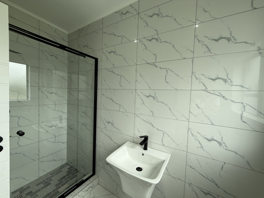 4 Bedroom Property for Sale in Six Fountains Estate Gauteng